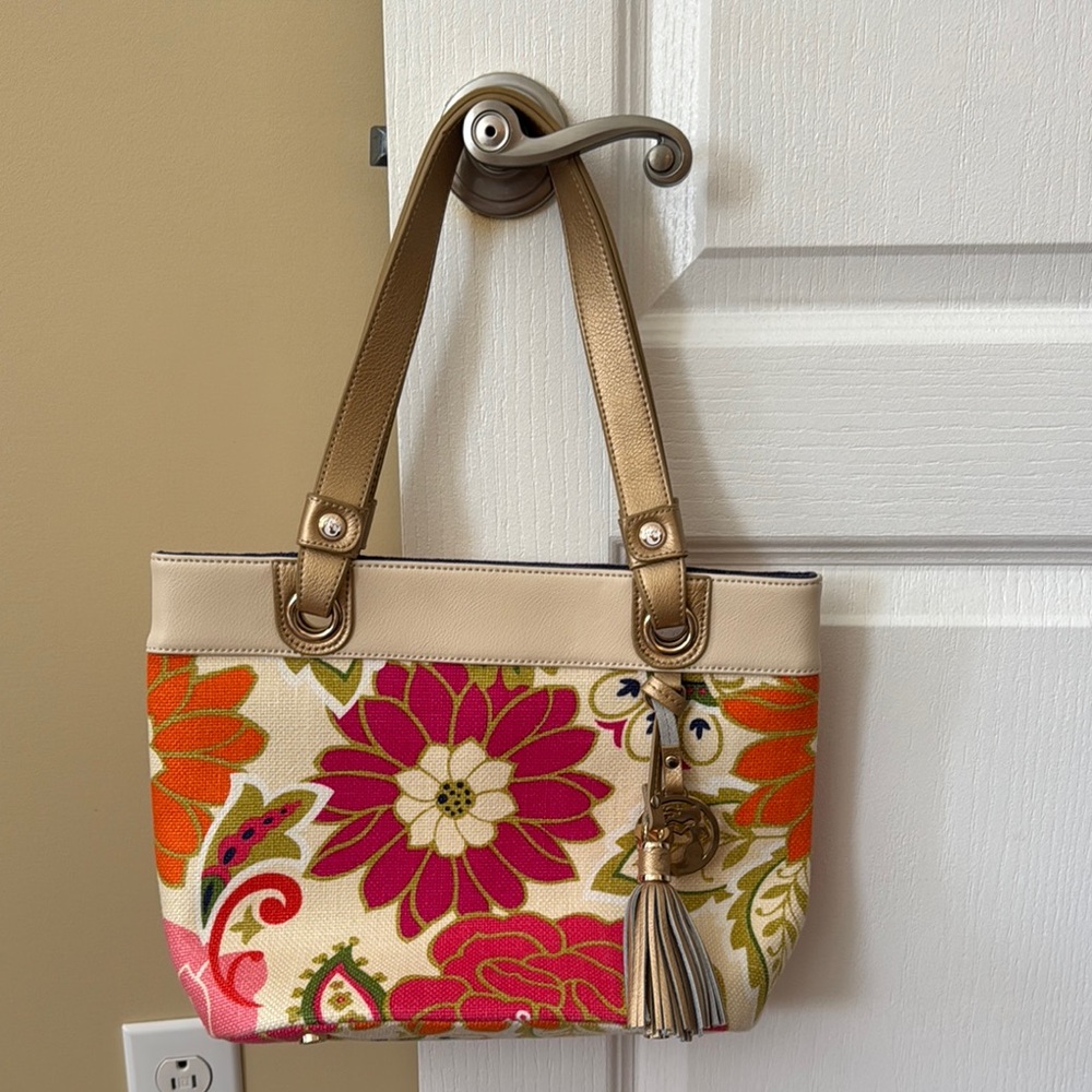 Spartina 449 Carson Cottage Pink and Orange Floral Shoulder Bag. - Picture 2 of 6